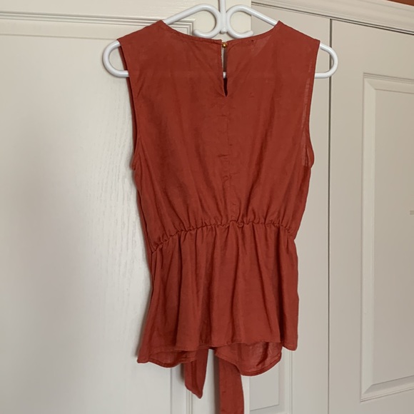 Pure Linen Harve Benard Rust Sleeveless Top - Picture 7 of 10